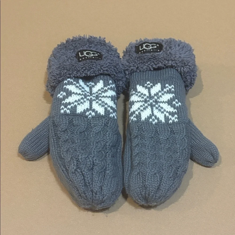 UGG Charcoal Knit Mittens with Snowflake Pattern